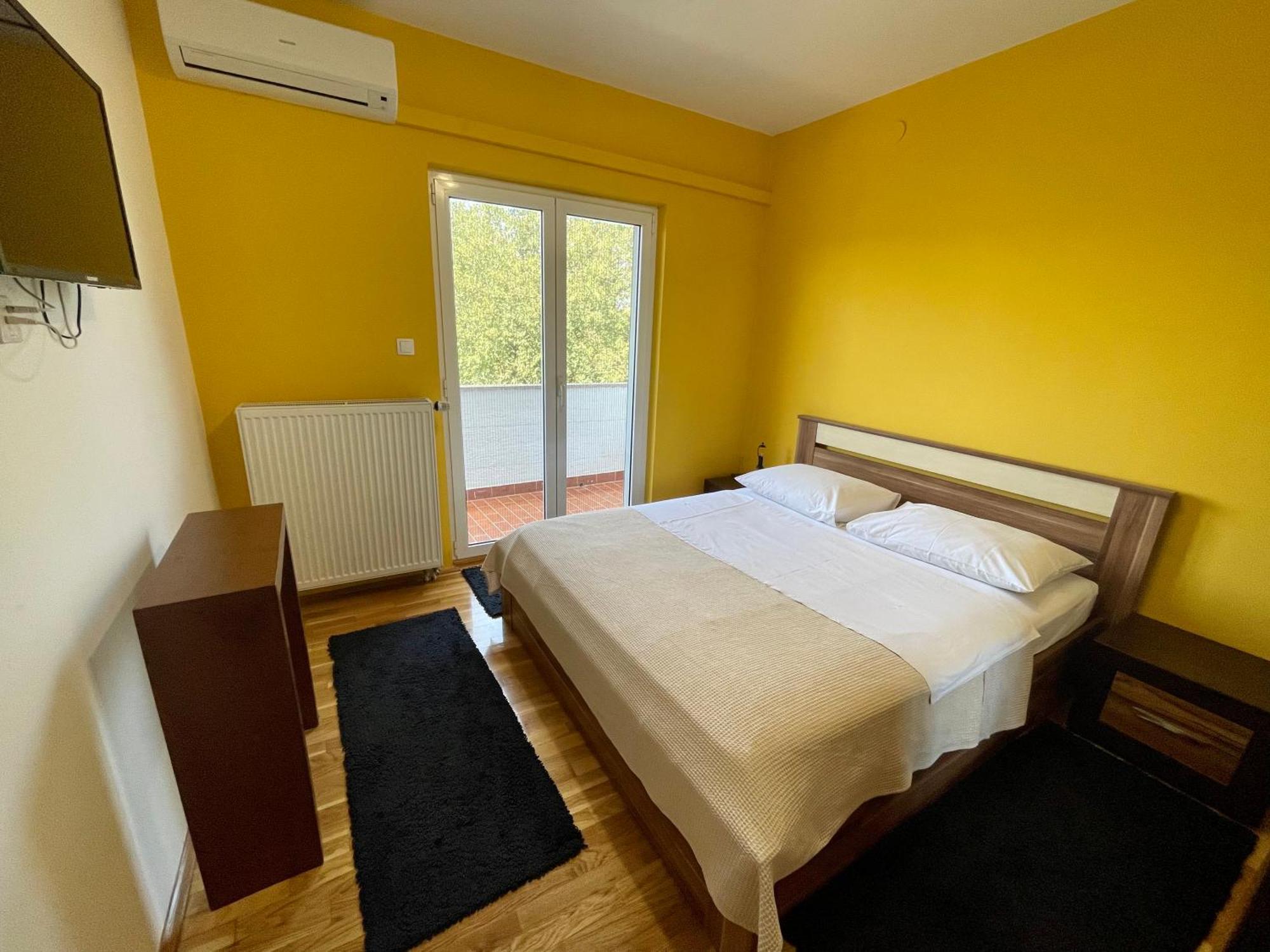 Ana Guest House Нин Экстерьер фото